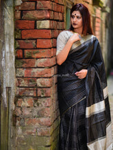 Exquisite rich look heavy banarasi black saree